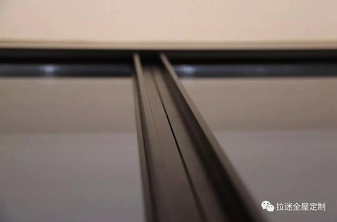 滑动轨道